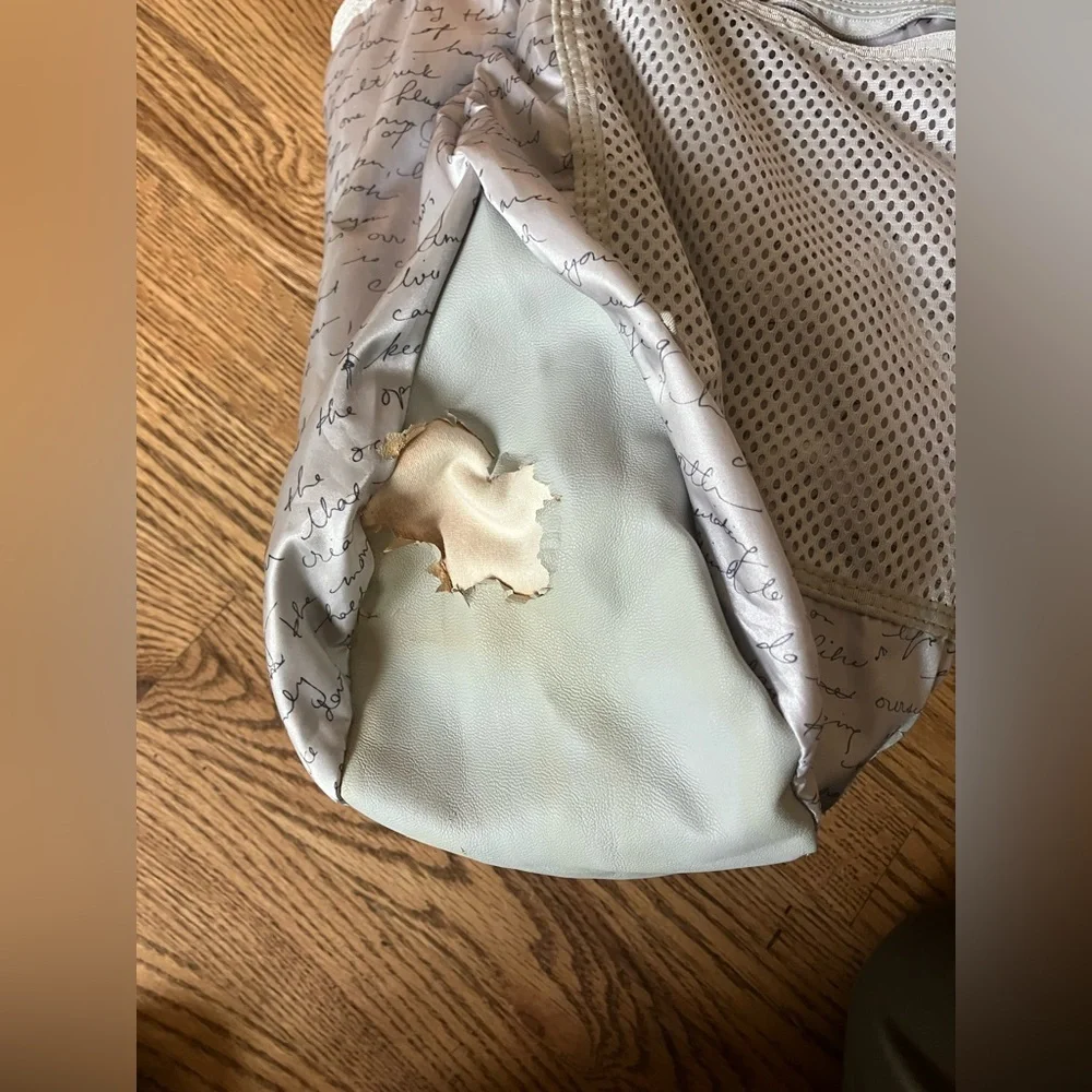 Lululemon Go-Go-Go Tote - Picture 13 of 13